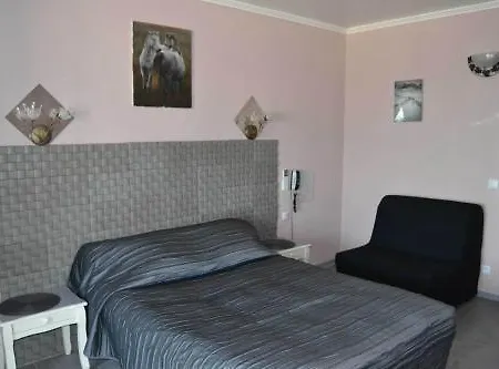 Le Dauphin Bleu 3*